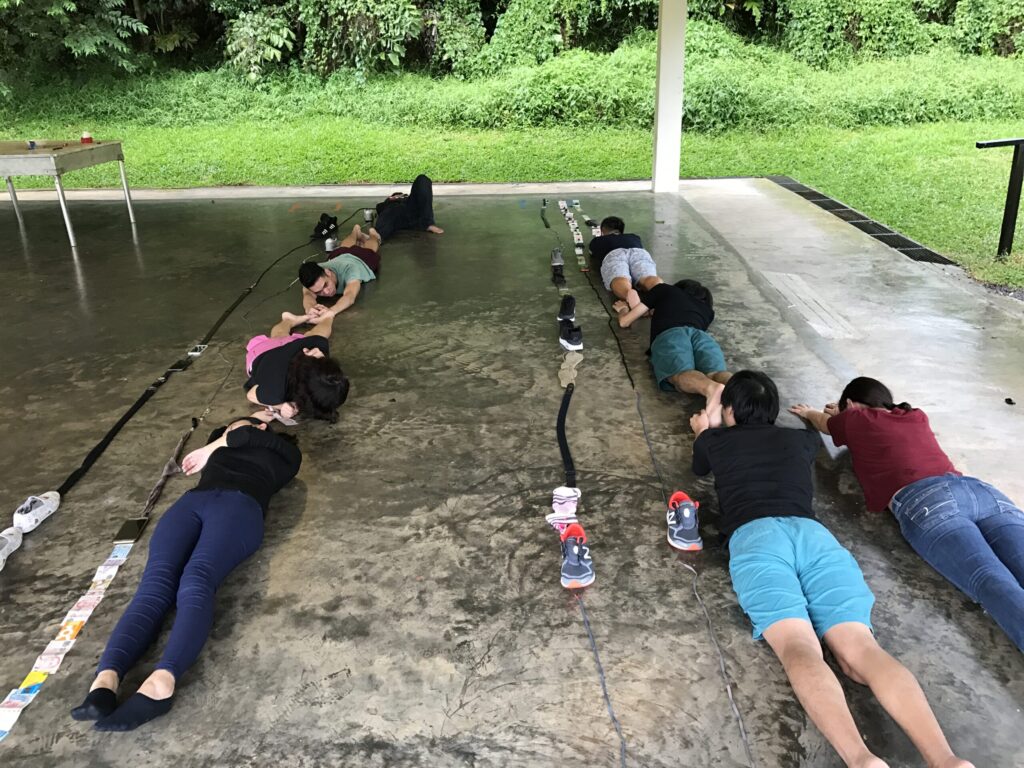 A team event fosters collaboration among attendees to help build stronger professional relationships